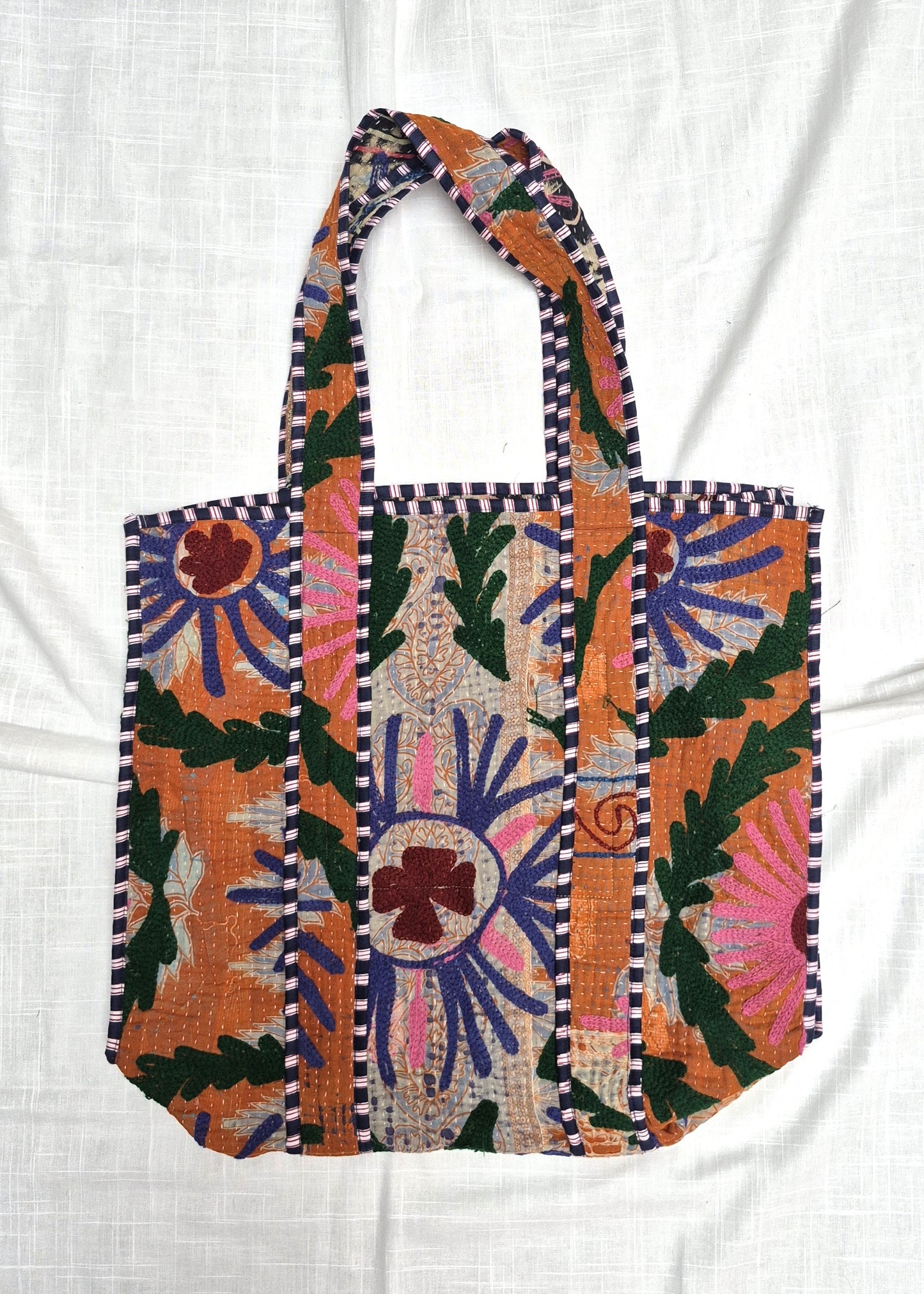 Vintage kantha tote bag met suzani borduursel # 18