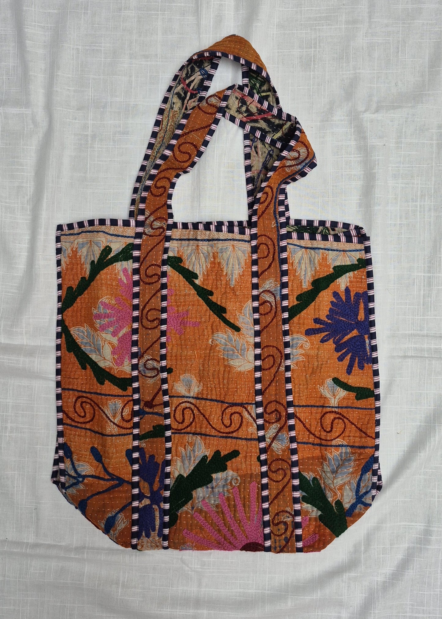 Vintage kantha tote bag met suzani borduursel # 17