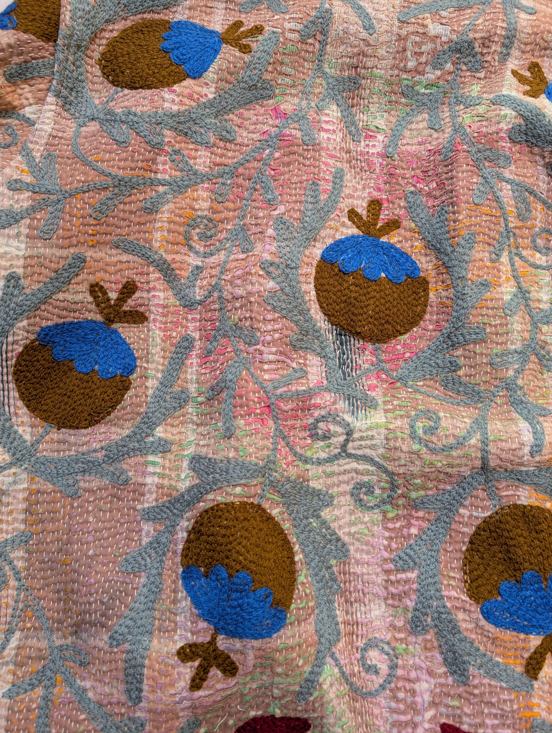 Van sari tot kunstwerk: one of a kind Kantha Suzani