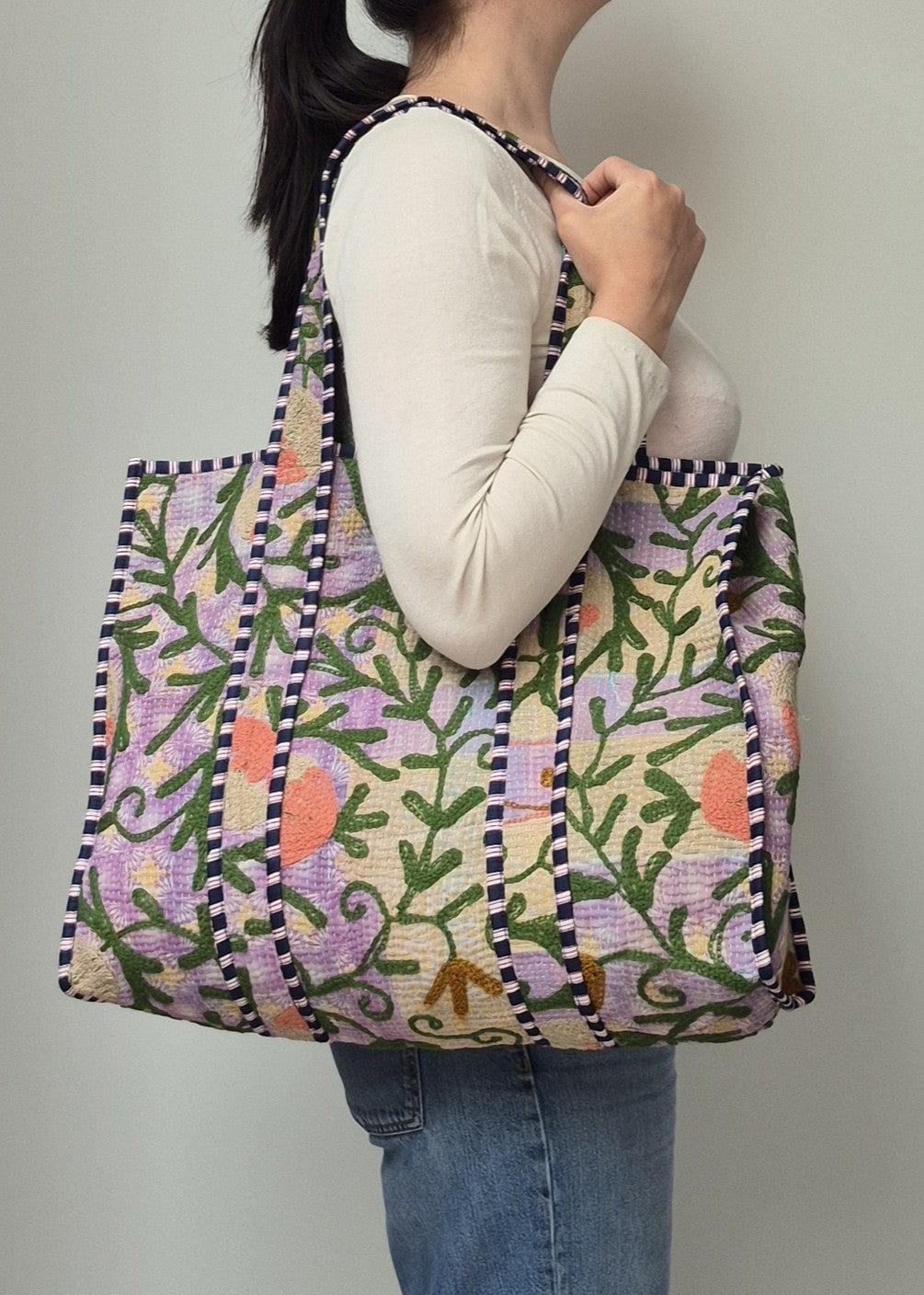 Vintage kantha tote bag met suzani borduursel # 1