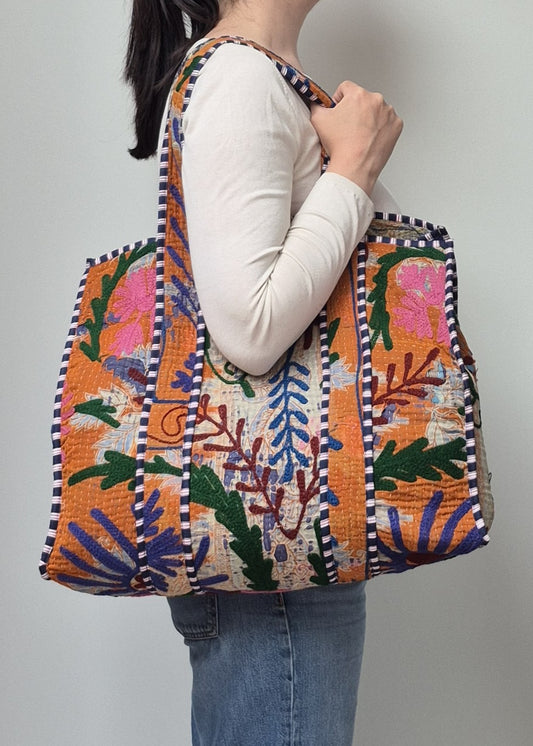 Vintage kantha tote bag met suzani borduursel # 17