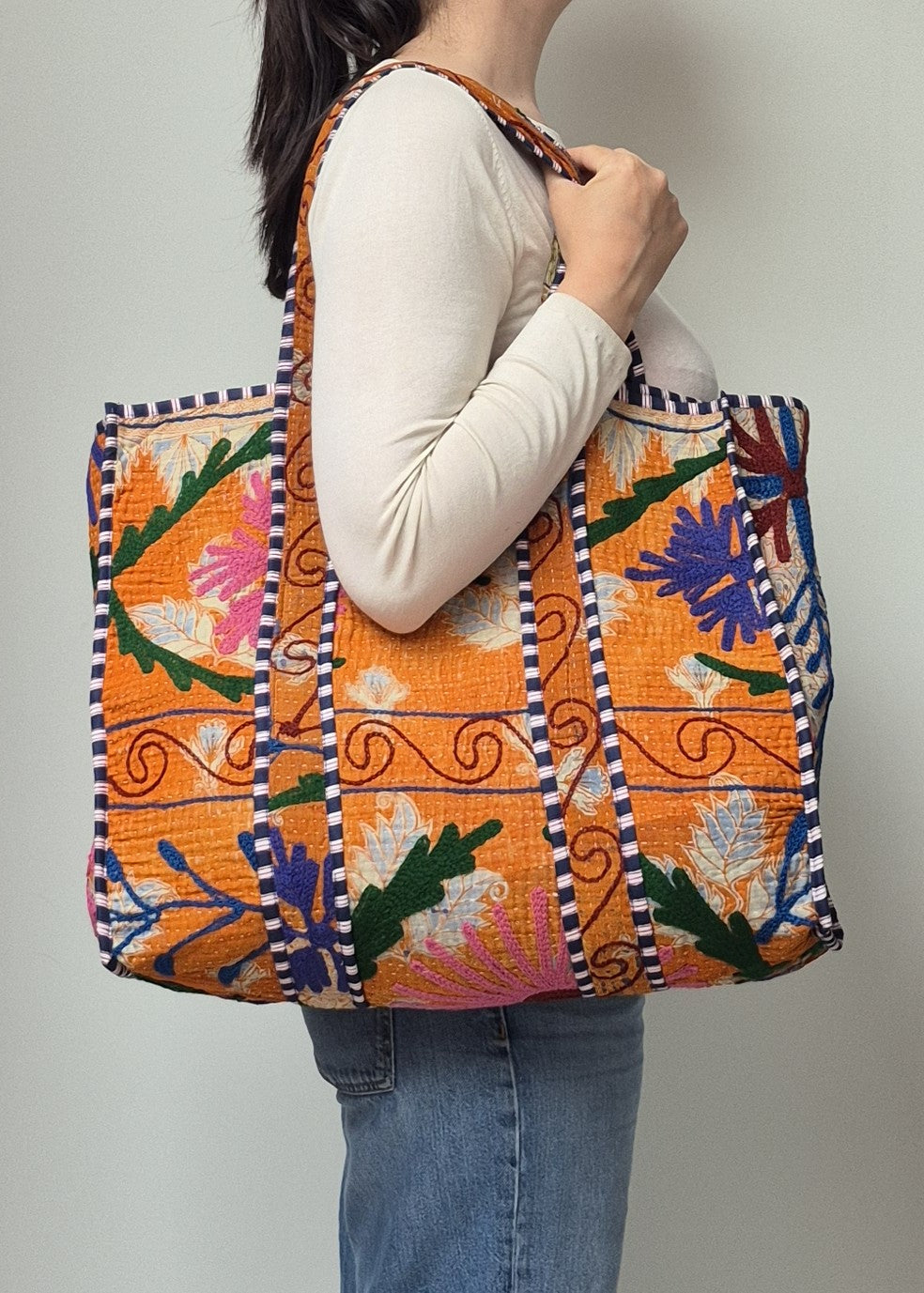Vintage kantha tote bag met suzani borduursel # 17