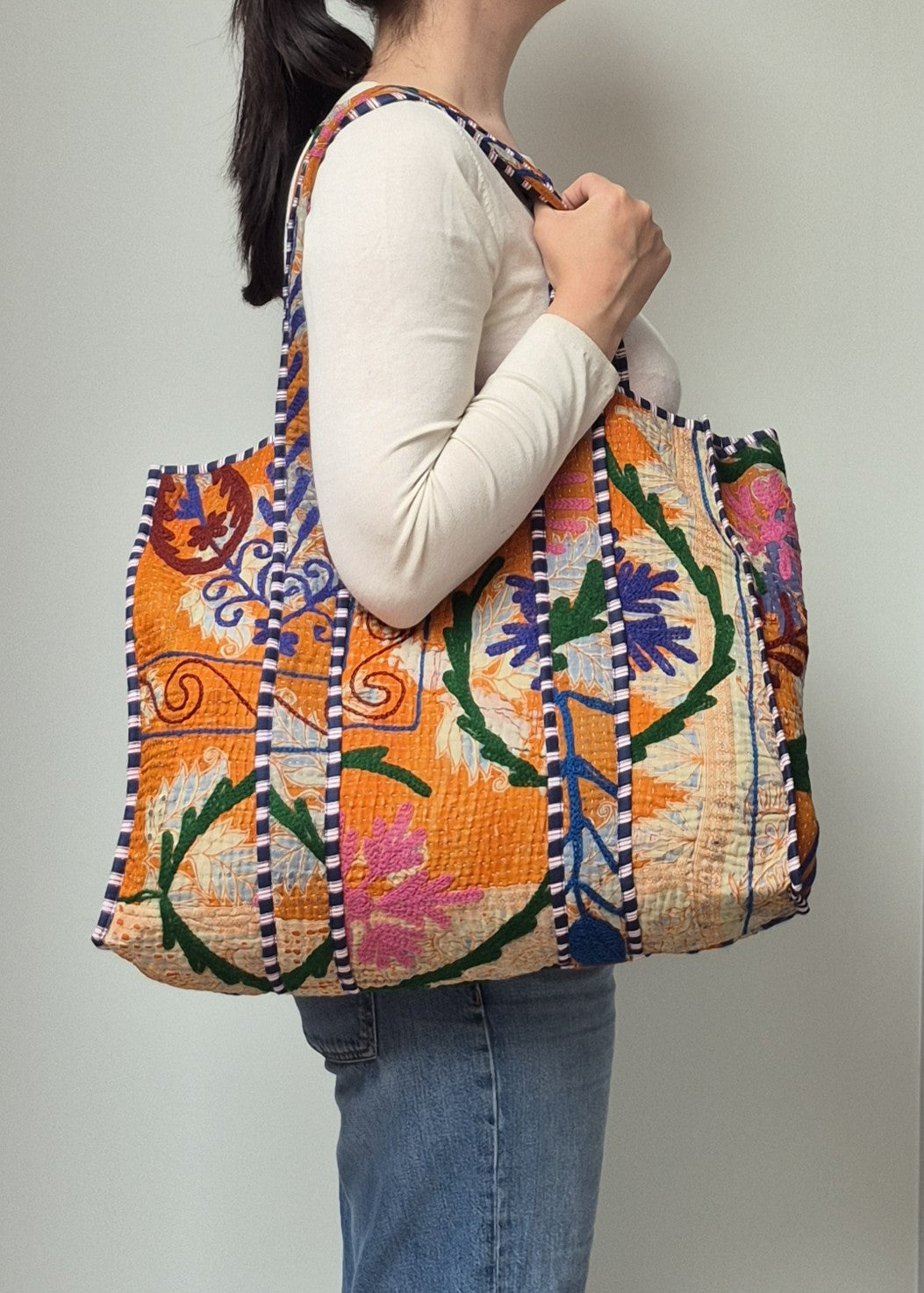 Vintage kantha tote bag met suzani borduursel # 18