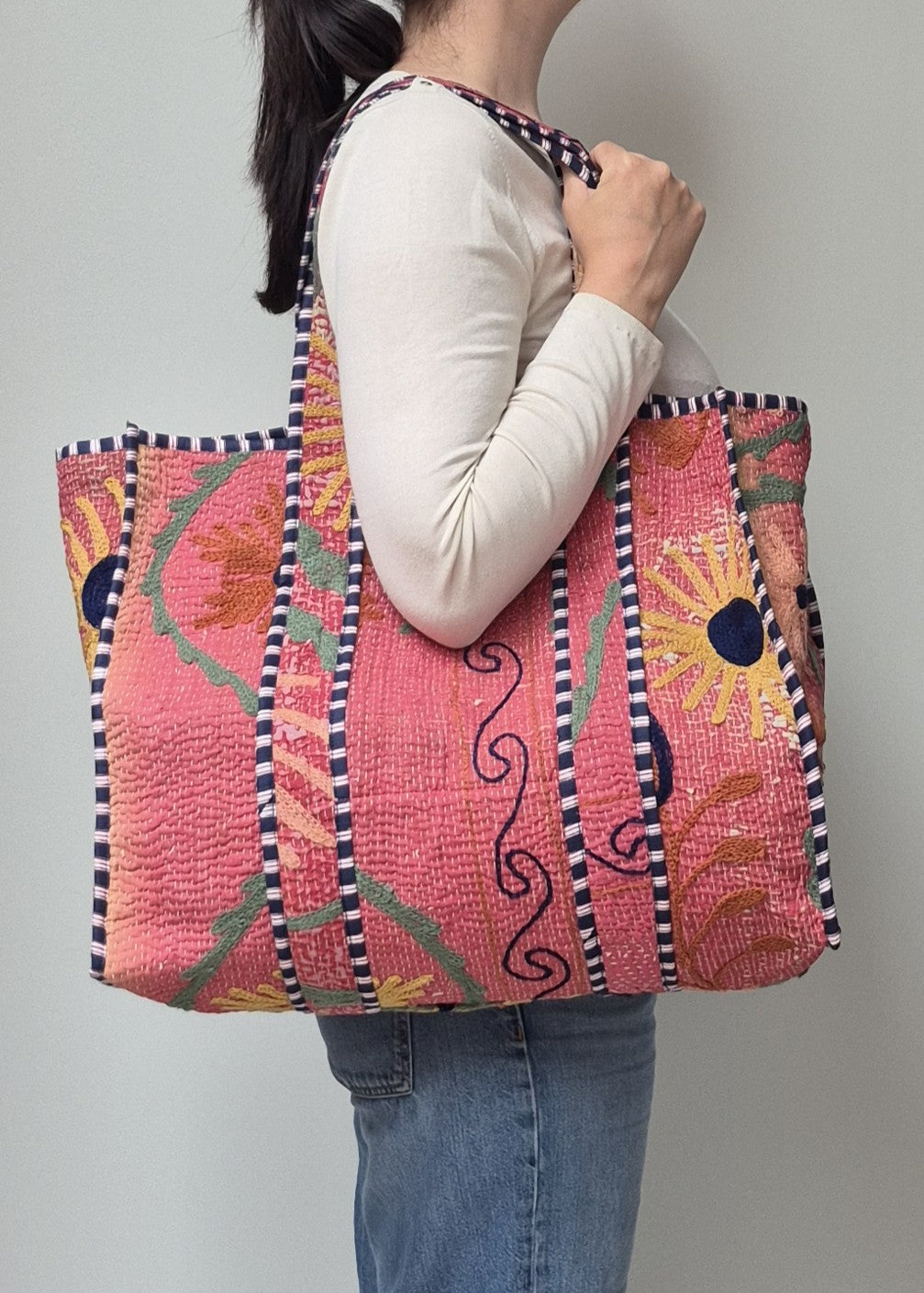 Vintage kantha tote bag met suzani borduursel # 20