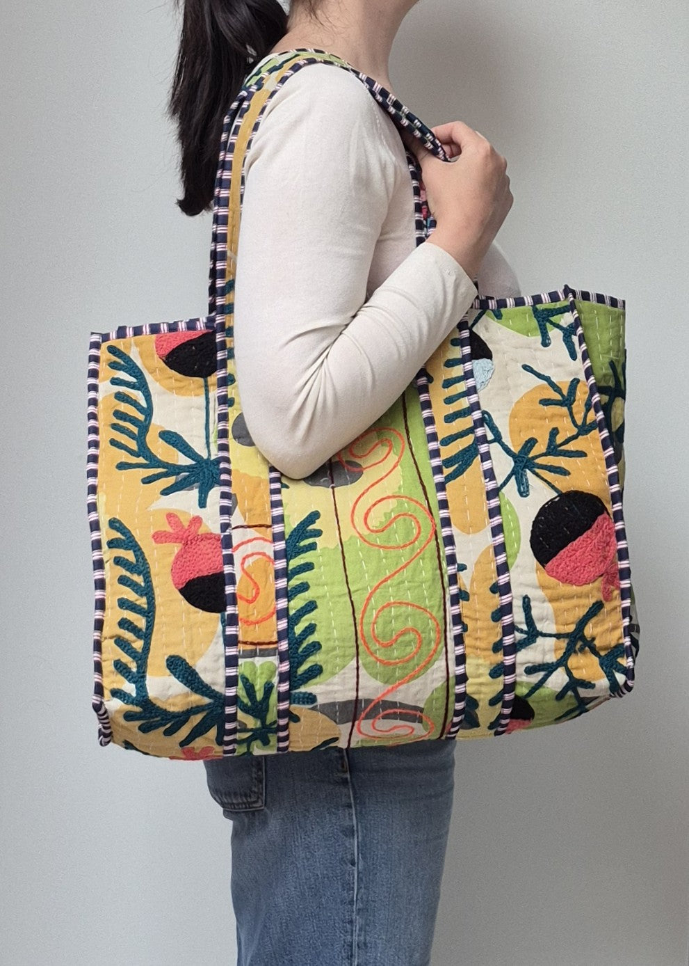 Vintage kantha tote bag met suzani borduursel # 22