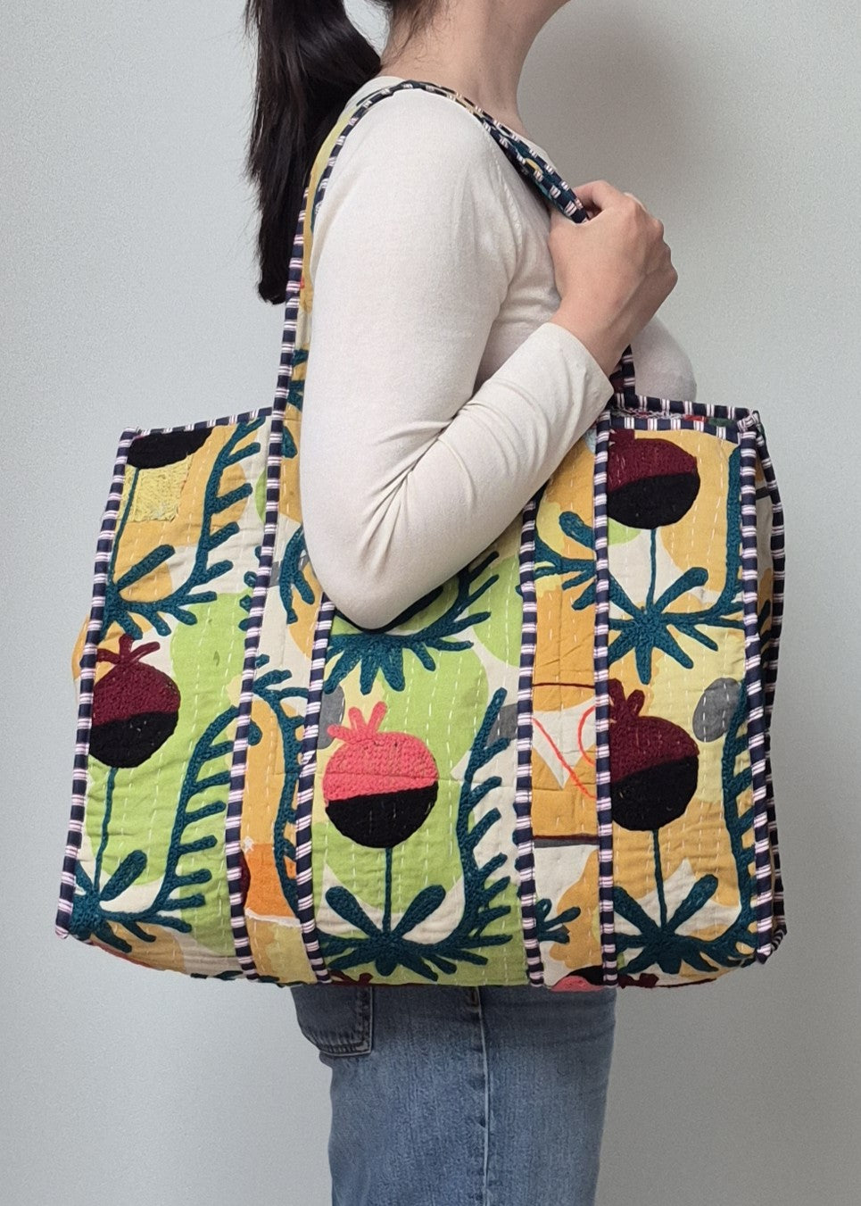 Vintage kantha tote bag met suzani borduursel # 24