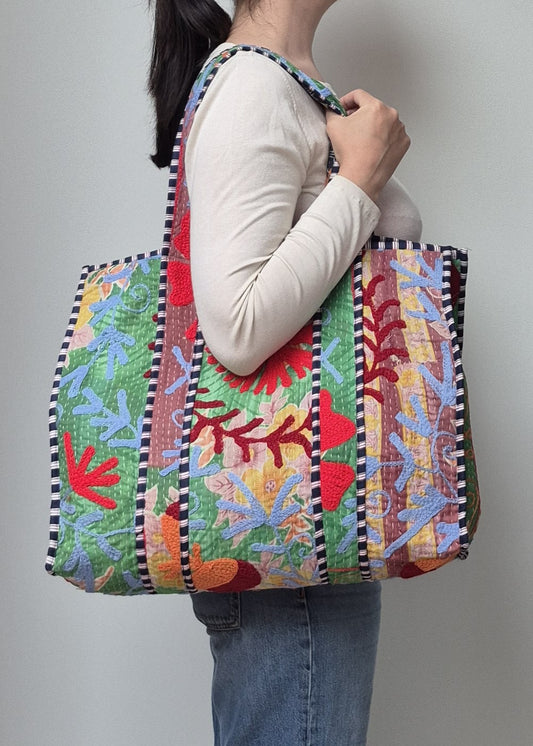 Vintage kantha tote bag met suzani borduursel # 25