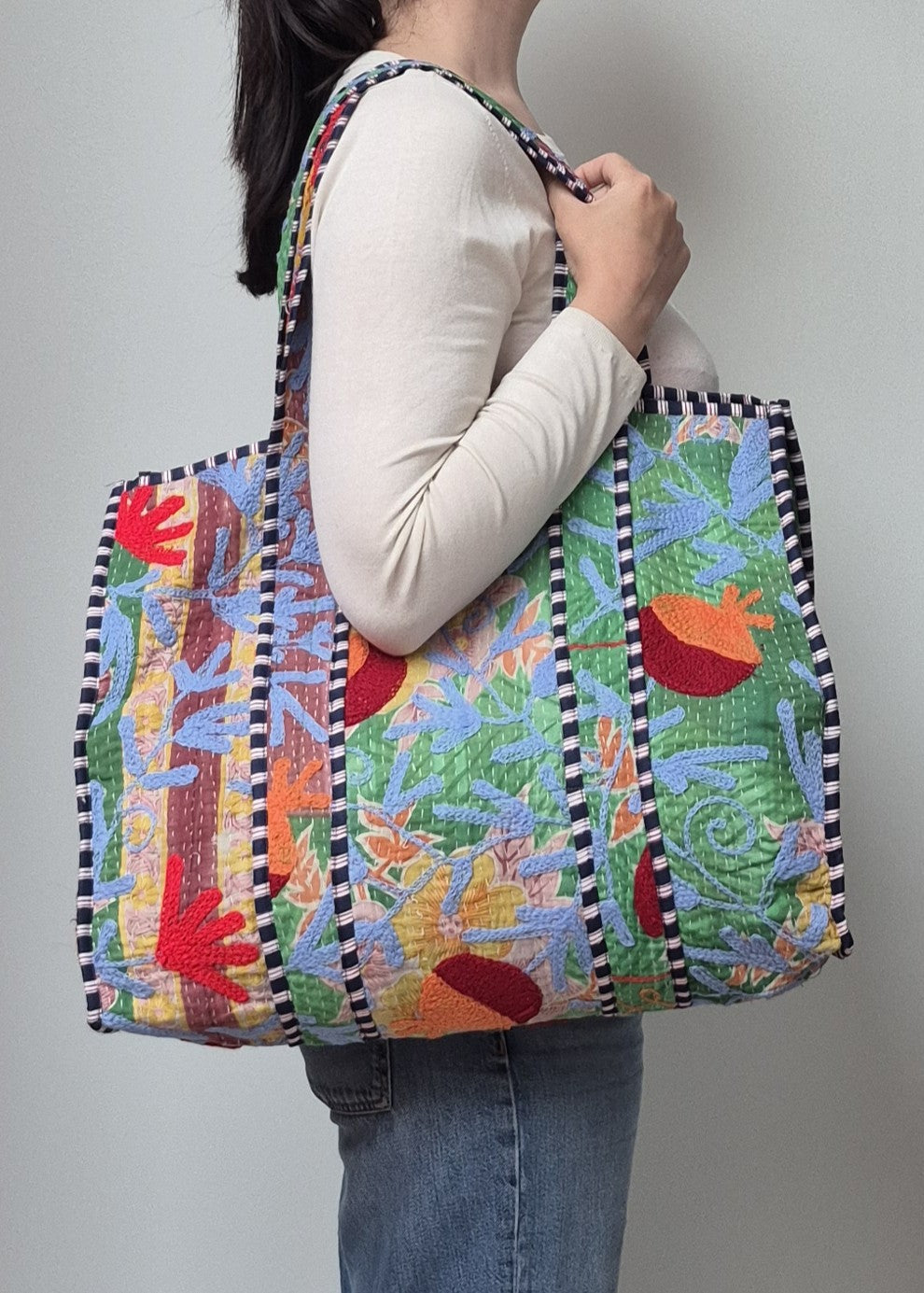 Vintage kantha tote bag met suzani borduursel # 25