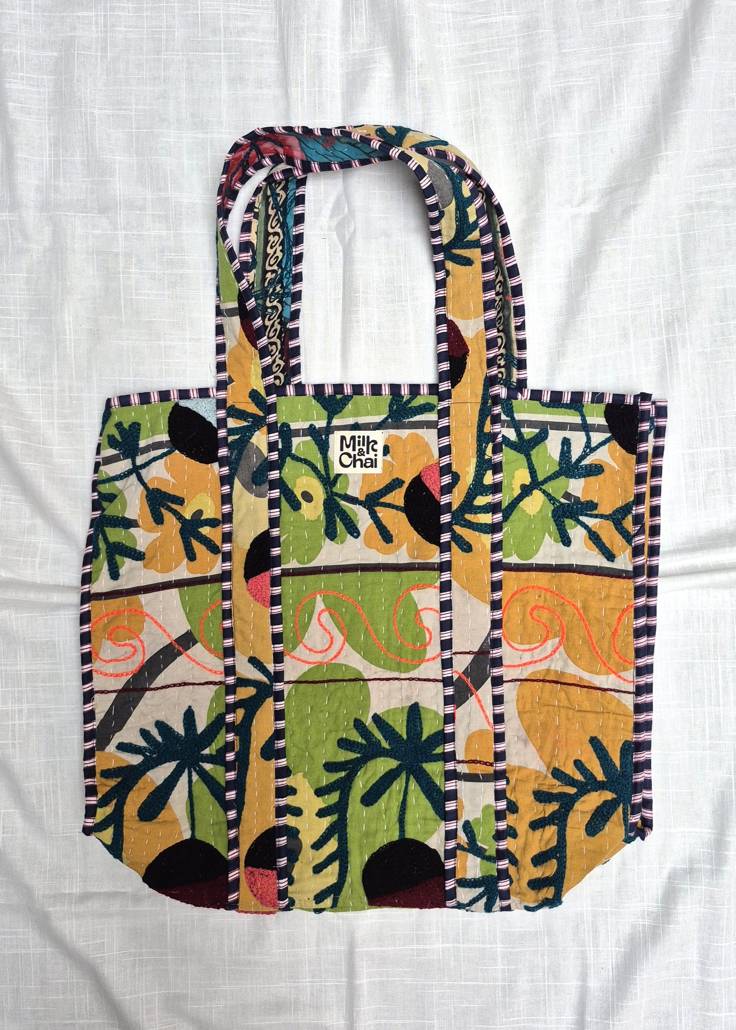 Vintage kantha tote bag met suzani borduursel # 24